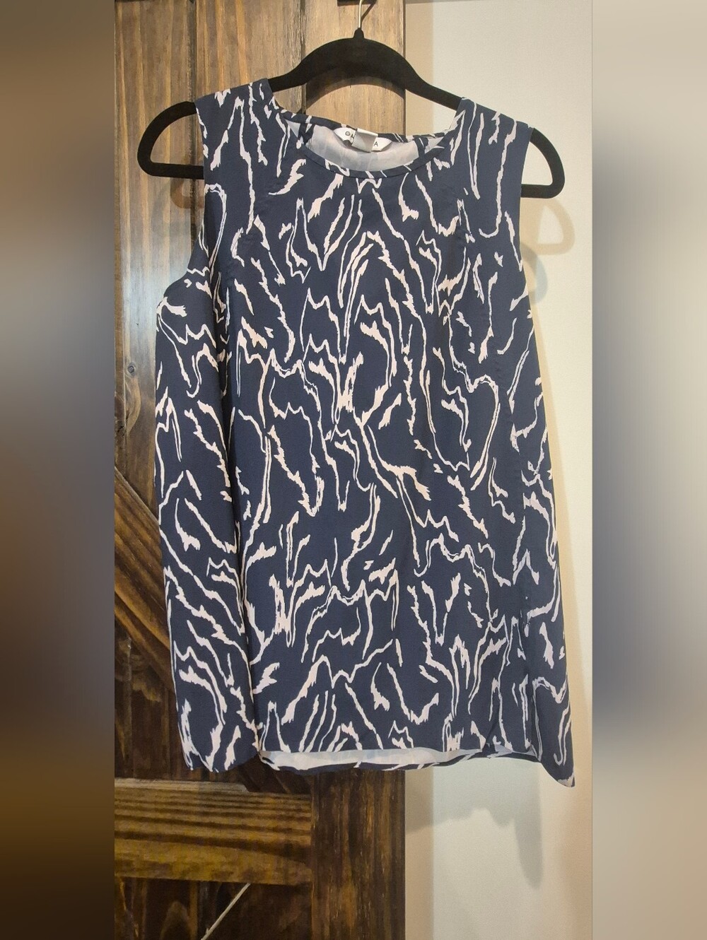 Athleta Zephyr Refined Tank Medium Blue Abstract Print Sleeveless Top - Picture 2 of 5